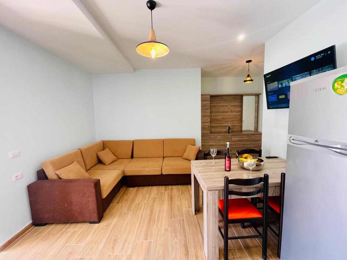 Jico Travel - Astera Apartments Vlorë Esterno foto