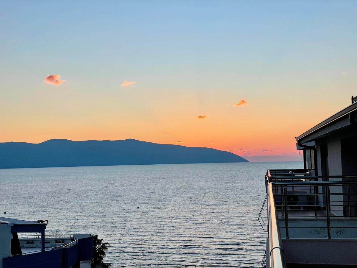 Jico Travel - Astera Apartments Vlorë Esterno foto